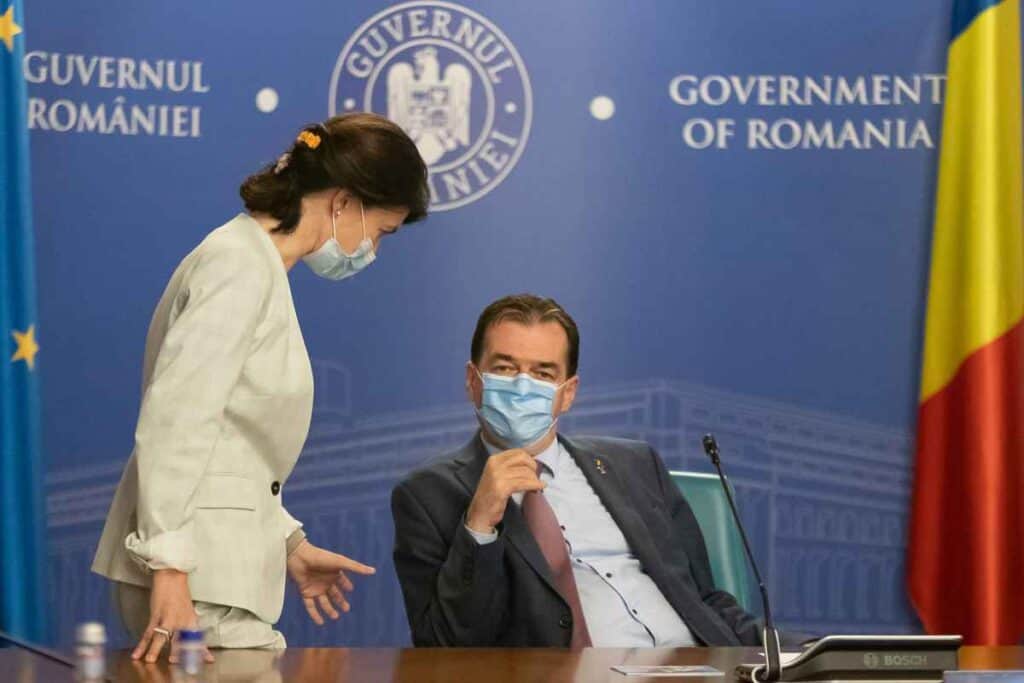 Alocațiile pentru copii vor fi majorate. Cîțu: Efort enorm pentru buget