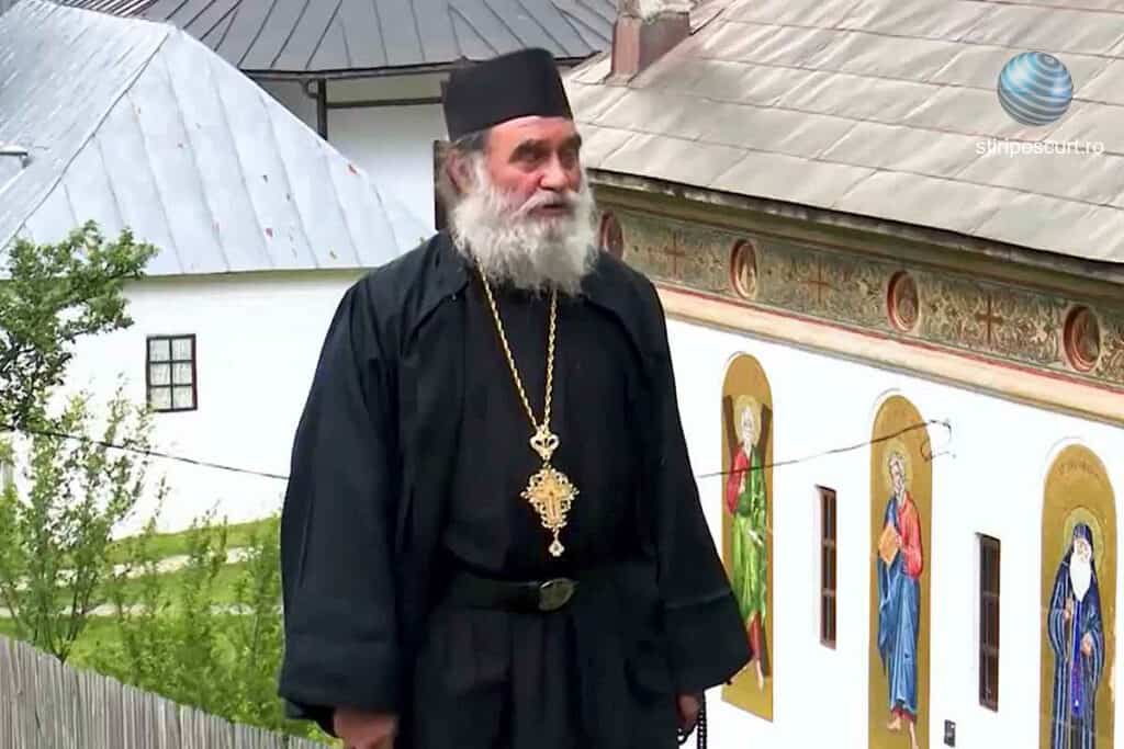 Părintele Arhimandrit Laurențiu Popa, răpus de COVID. Preotul s-a infectat la o reuniune de la Mănăstirea Cozia
