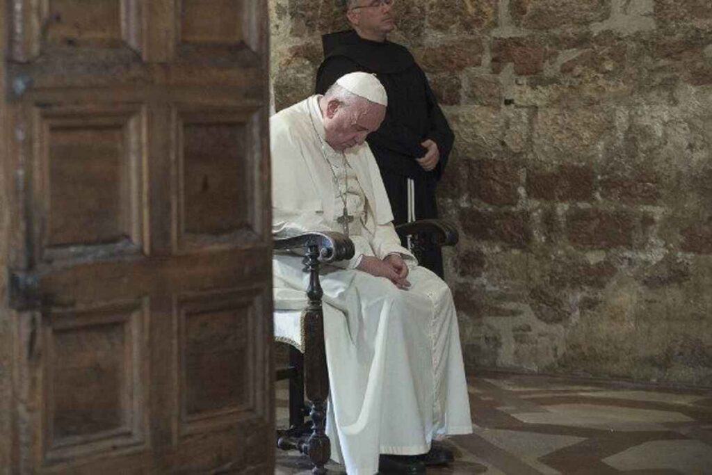 Bârfa este o ciumă mai rea decât Covid, consideră Papa Francisc