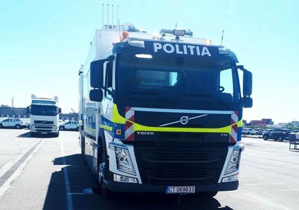 CARGOSCAN - Vehiculele şi containerele vor fi scanate și din mers de Poliția Transporturi