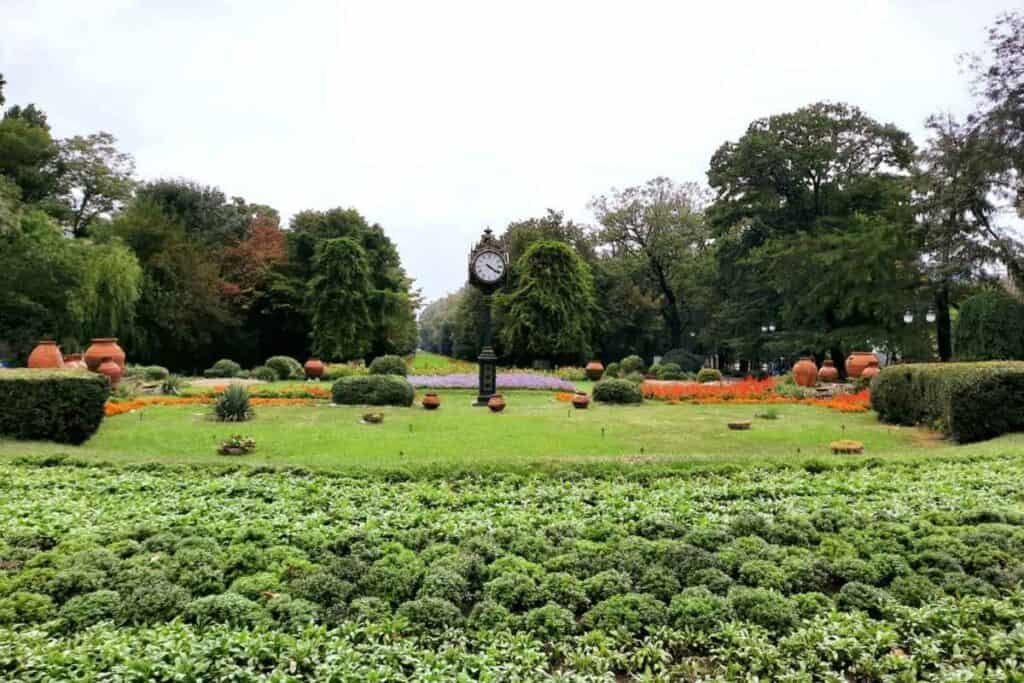 Parcul Cișmigiu, salvat de la mutilare! ”Reabilitarea” distructivă pregătită de administrația Firea a fost stopată