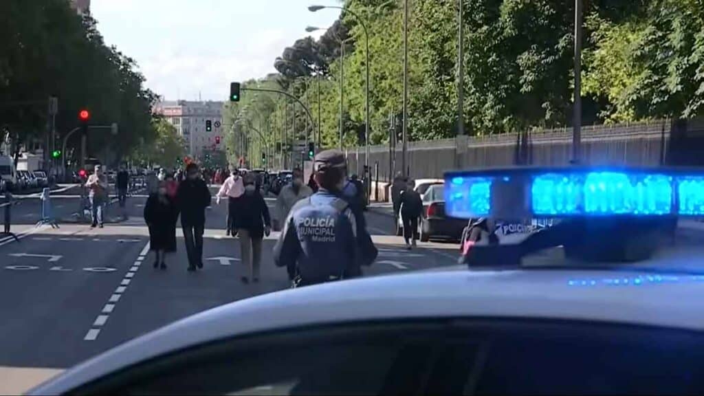 Stare de urgenţă sanitară şi interzice circulaţia în timpul nopţii. Situația va dura 6 luni