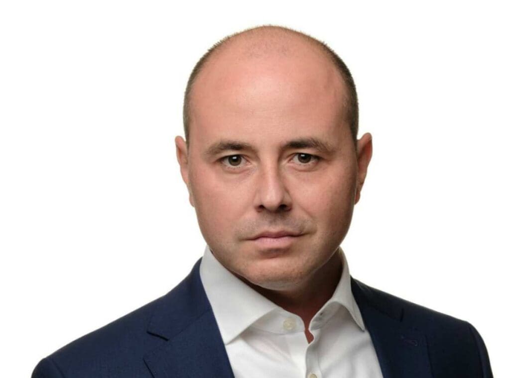 Deputatul liberal Alexandru Muraru anunță că va sesiza Corpul de Control al Ministerului Educaţiei pentru numirea unei apropiate a lui Dragnea ca director al Colegiului „Costache Negruzzi” din Iaşi
