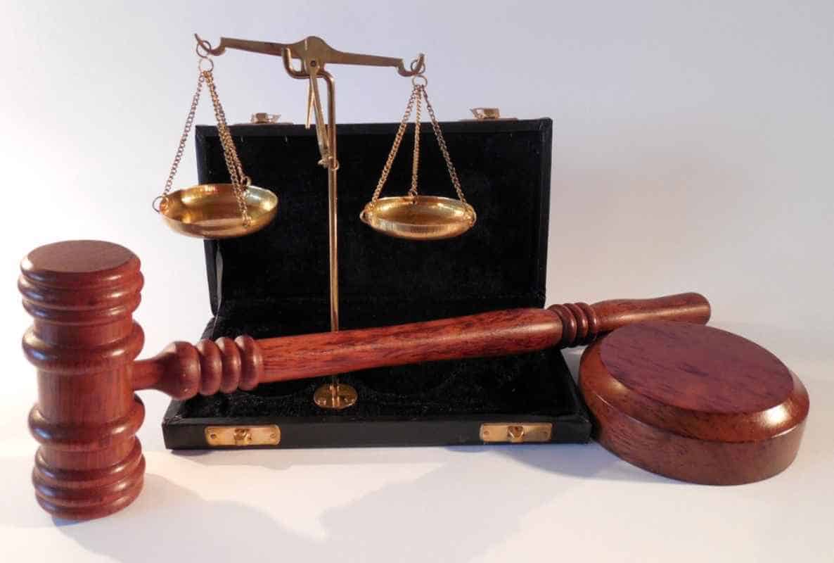 Ministrul Justiției a pus gând rău condamnaților fugiți din țară și îi vrea pe toți înapoi