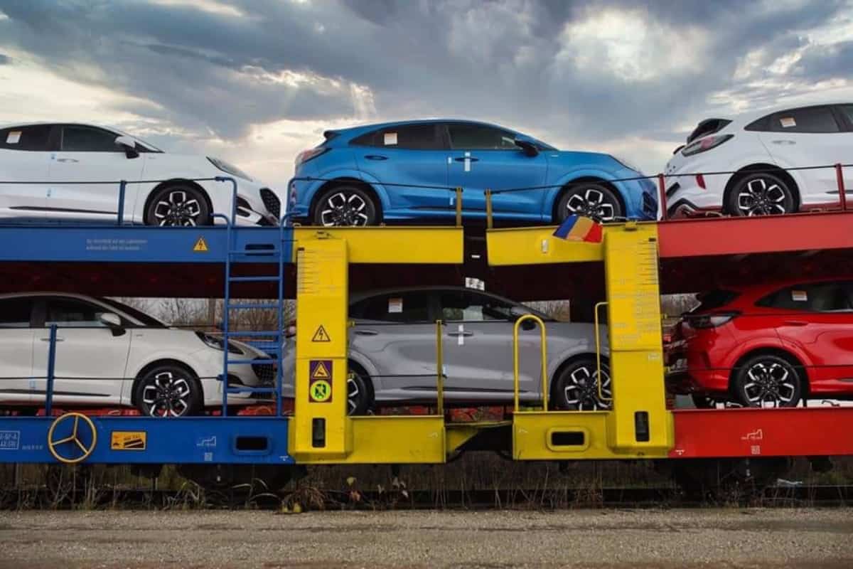 Ford România a suspendat producţia la fabrica din Craiova. Vezi de ce