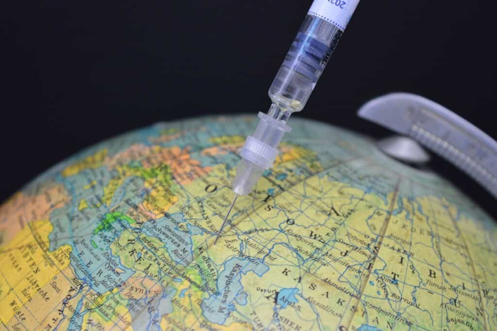 Un lanţ german, cu hoteluri în toată lumea, le va cere clienţilor să fie vaccinaţi anti-COVID