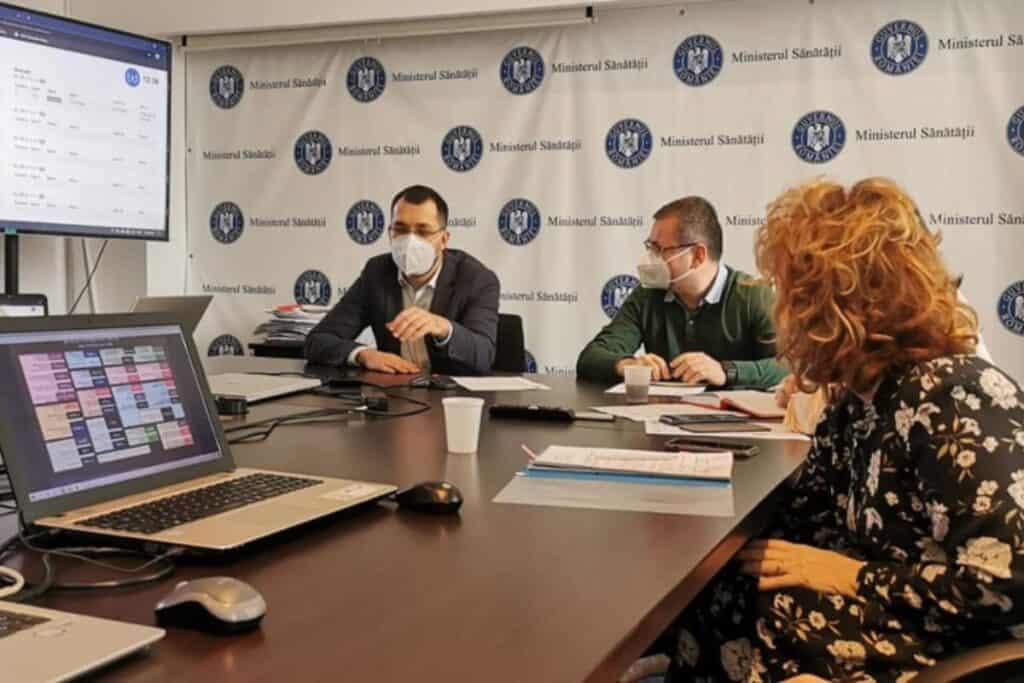 Ministerul Sănătăţii dă asigurări că nu va amenda medicii care vaccinează persoane neprogramate
