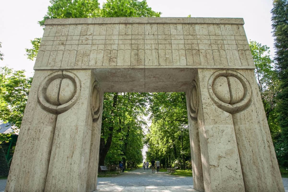 Ansamblul de la Târgu Jiu, pe cale să intre în Patrimoniul UNESCO