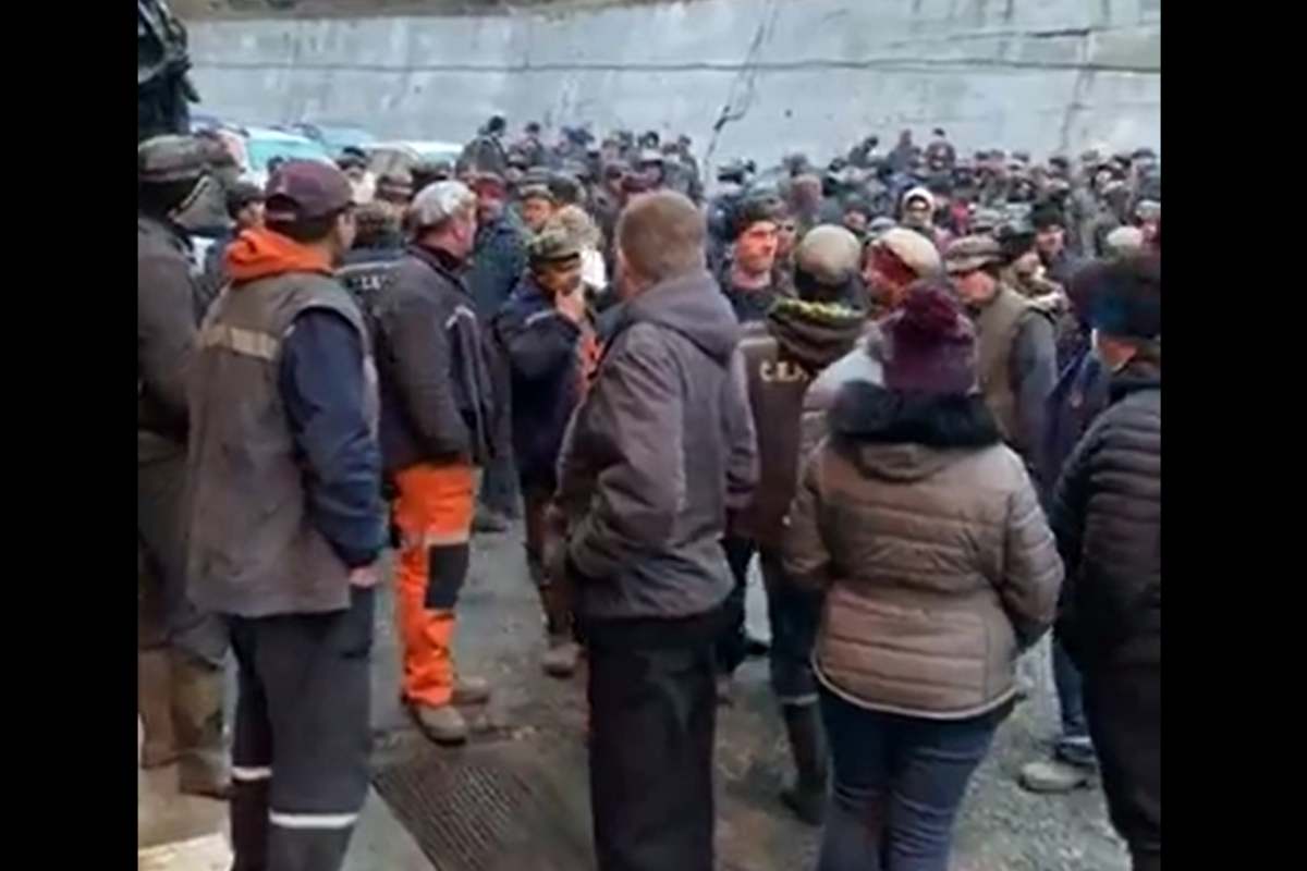 Protest mineri