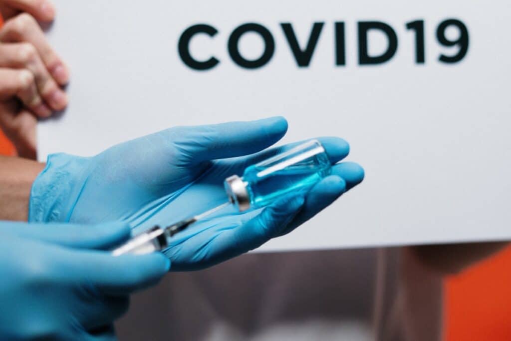 Valeriu Gheorghiţă anunță că peste 73% dintre dozele de vaccin recepţionate de România au fost, deja, utilizate