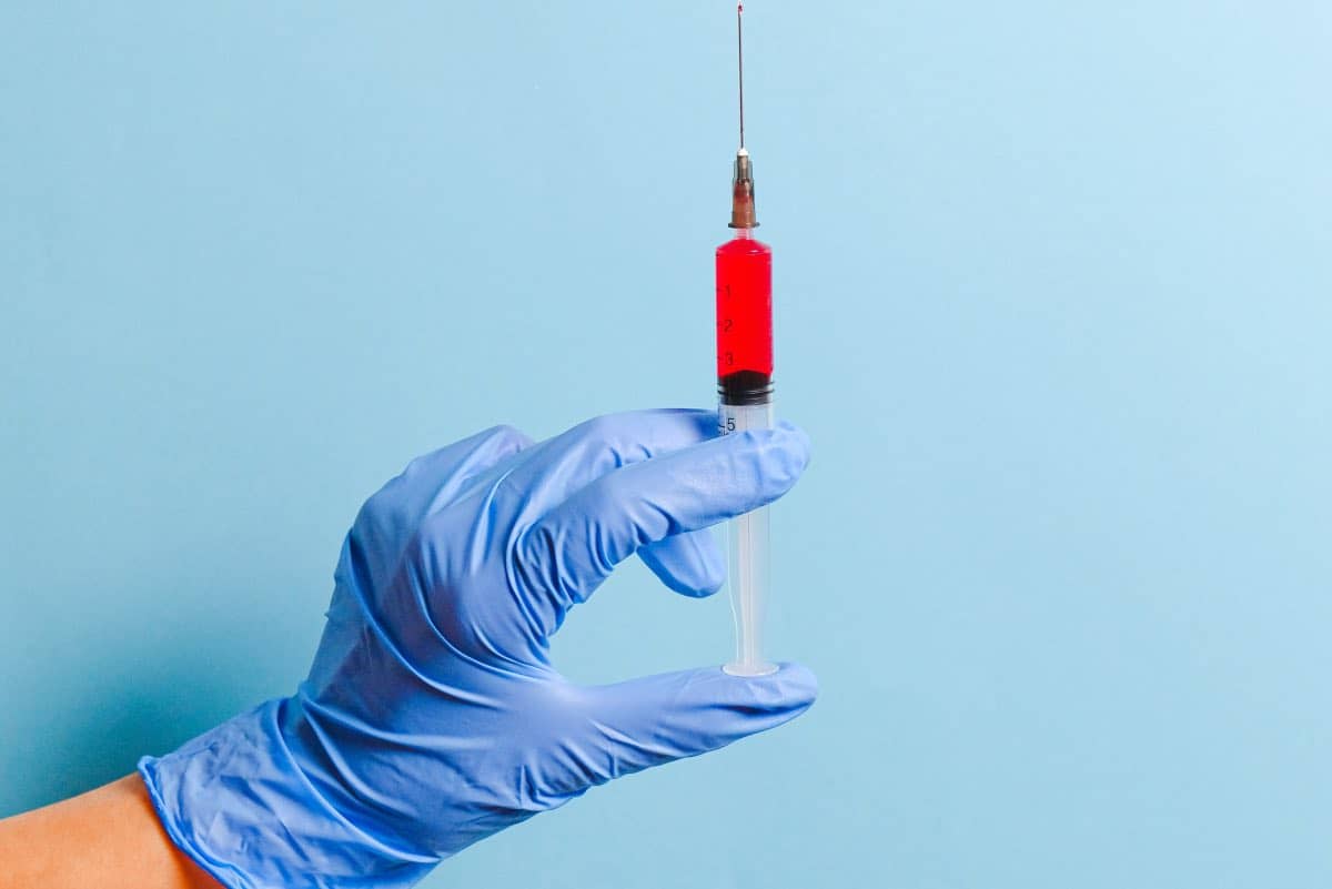 OMS recomandă vaccinul AstraZeneca/Oxford și pentru imunizarea persoanelor cu vârste peste 65 de ani