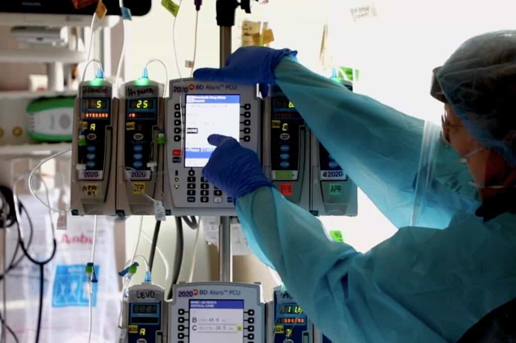 4.439 de cazuri noi de infectare cu COVID, în ultimele 24 de ore