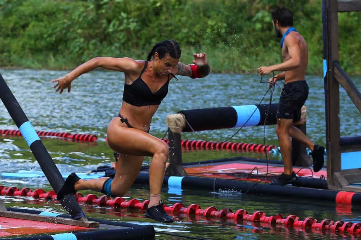 Jador s-a realăturat echipei Faimoșilor, de la Survivor, și povestește ce plictiseală a trăit cât a fost accidentat: “Am citit o carte, dacă vă vine să credeți”Jador s-a realăturat echipei Faimoșilor, de la Survivor, și povestește ce plictiseală a trăit cât a fost accidentat: “Am citit o carte, dacă vă vine să credeți”