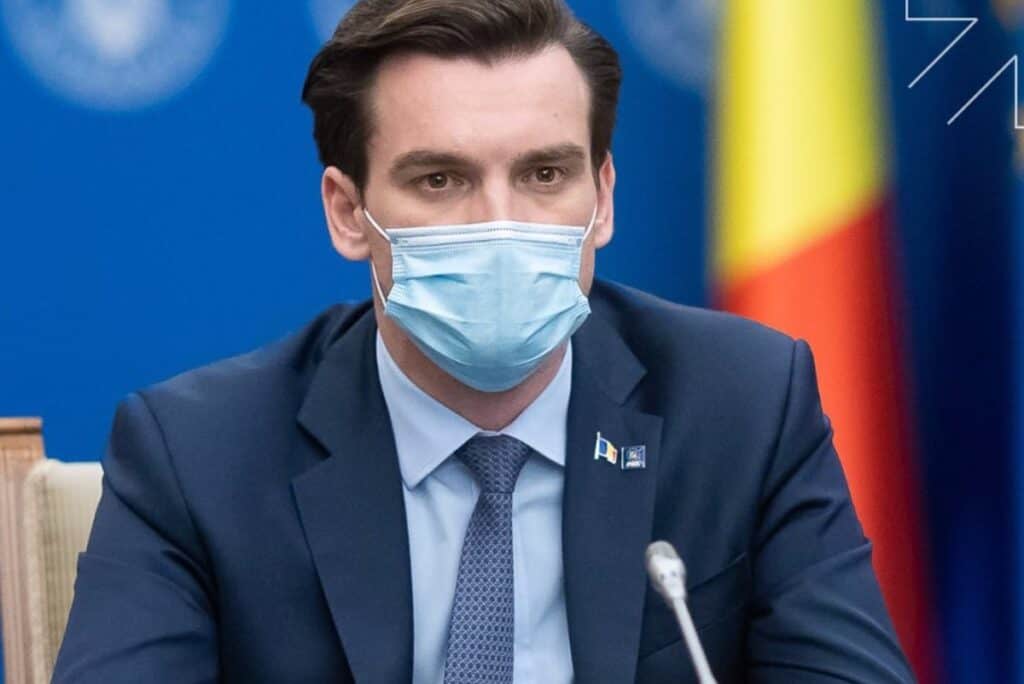 Iată ce modificări anunță, pentru platforma de vaccinare, secretarul de stat Andrei Baciu