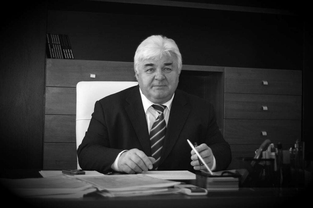 A murit Constantin Simirad, fostul primar al Iașului