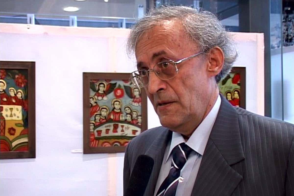Vasile Astărăstoae, solidar cu Flavia Groșan: Mă ofer, pro bono, să fiu expertul dvs