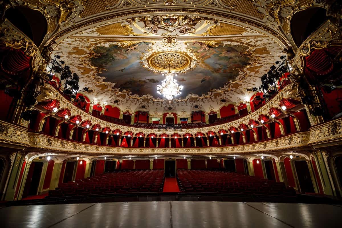 Percheziţii la Opera Naţională din Iaşi! Sunt vizate şi locuinţele unor angajaţi