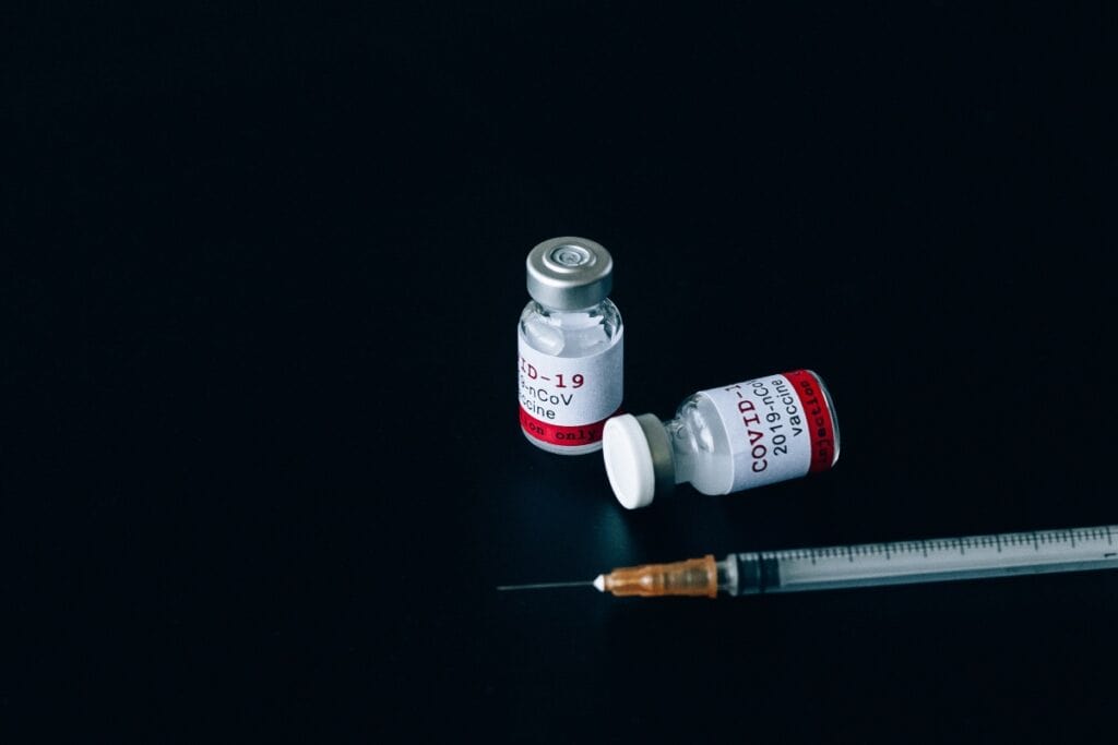 Peste 45.000 de români, vaccinați anti-COVID în ultimele 24 de ore