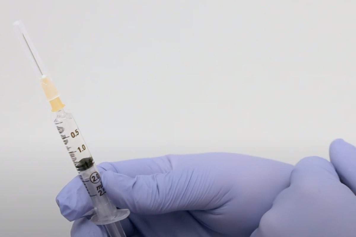 Voiculescu nu confirmă zvonul că farmaciile ar putea fi incluse în circuitul de vaccinare