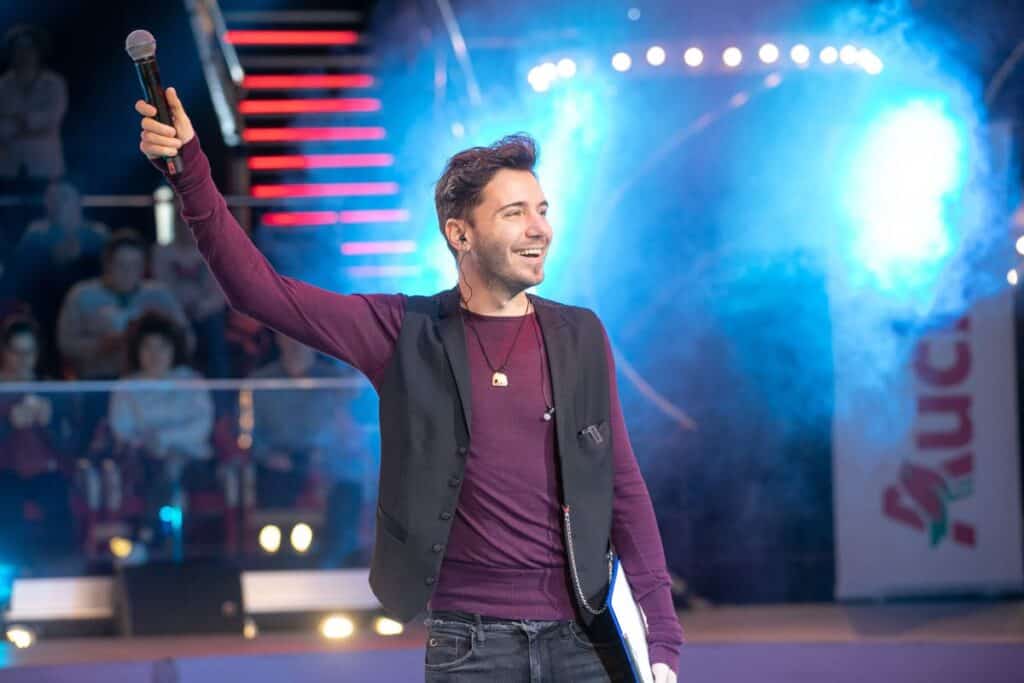 “Vorbește Lumea” că Daddy Cool s-a alăturat echipei Pro TV și va prezenta știri