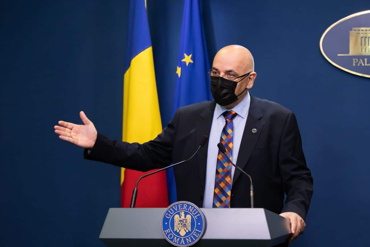 Arafat, după ce Voiculescu și Moldovan au spus că el știa despre ordinul carantinării: Grupul tehnico - ştiinţific nu ia decizii şi le execută, propunerile merg la CNSU spre avizare