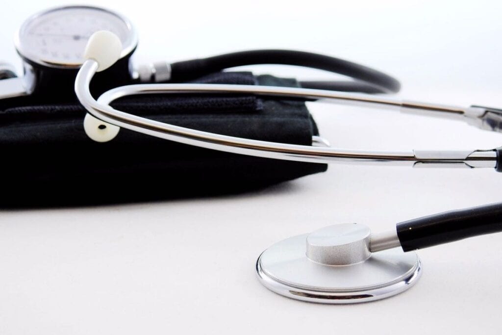 Colegiul Medicilor din Municipiul Bucureşti îndeamnă medicii să nu mai facă decât afirmații bazate pe dovezi științifice
