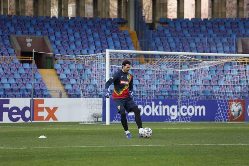 După ce a făcut minuni în poarta naționalei, Florin Niţă şi-a prelungit contractul cu Sparta Praga