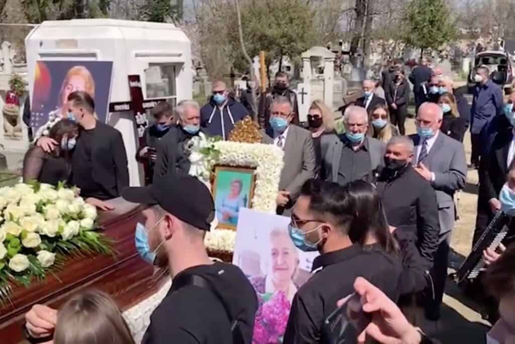 Gabi Luncă, înmormântată cu lăutari, într-un cavou așa cum și-a dorit