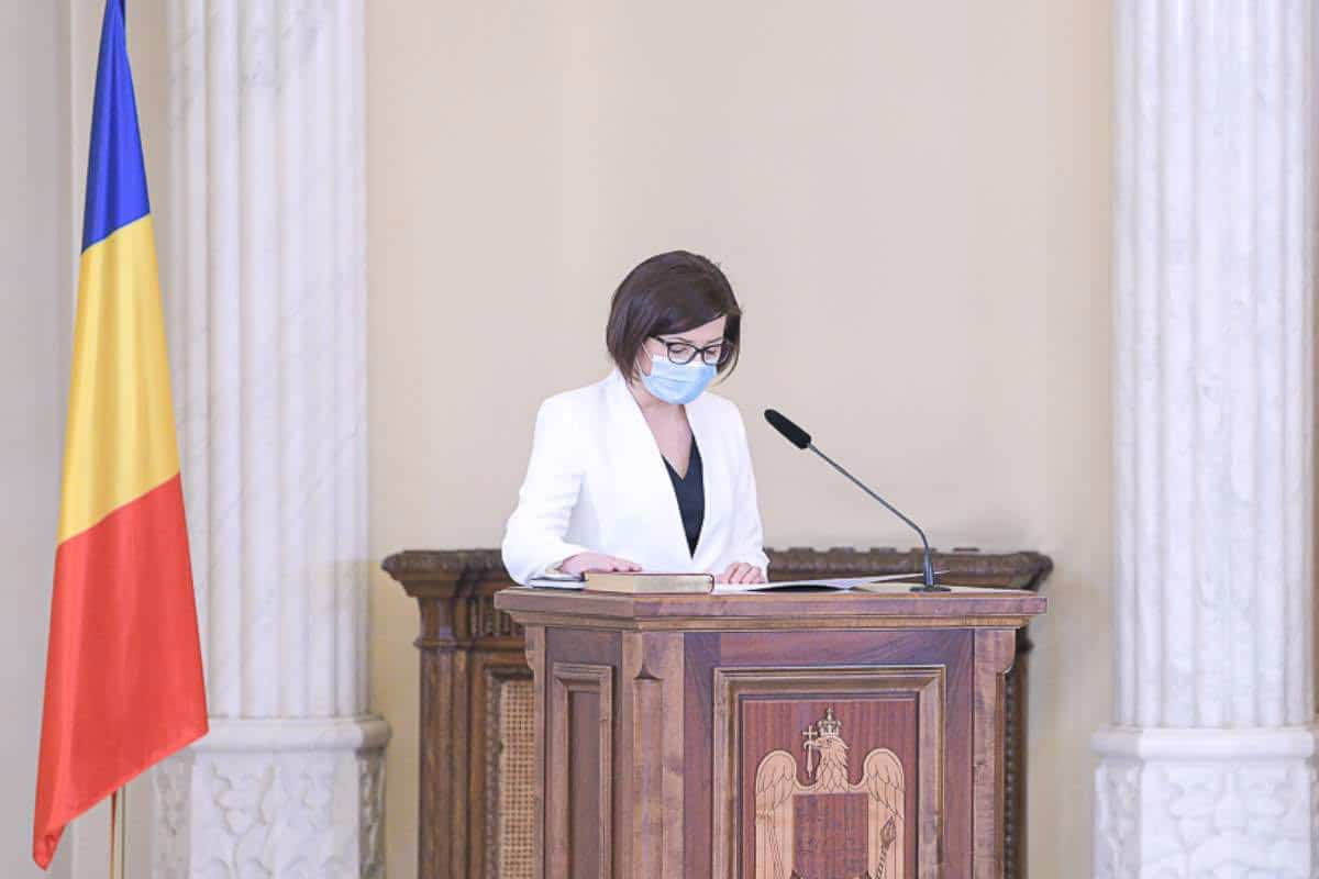 Ioana Mihăilă afirmă că vaccinarea nu a fost atacată de către colegii de la Ministerul Sănătăţii