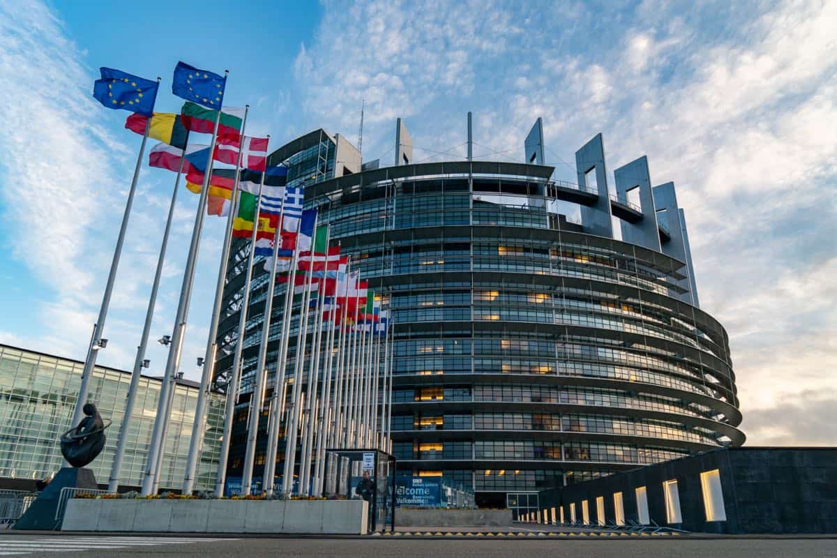 Certificatul UE Covid-19 trebuie să-ți permită să circuli liber timp de un an