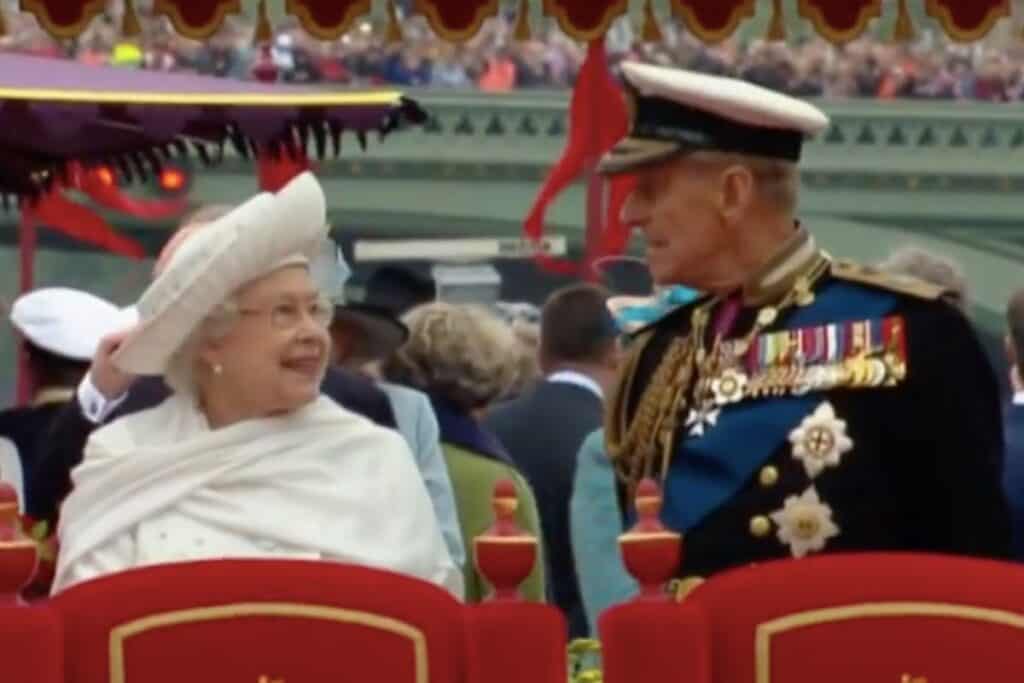 Regina Elizabeth a II-a, despre prinţul Philip: A fost, pur şi simplu, forţa mea şi a rămas în toţi aceşti ani. Iată cum îl omagiază presa internațională pe prințul consort