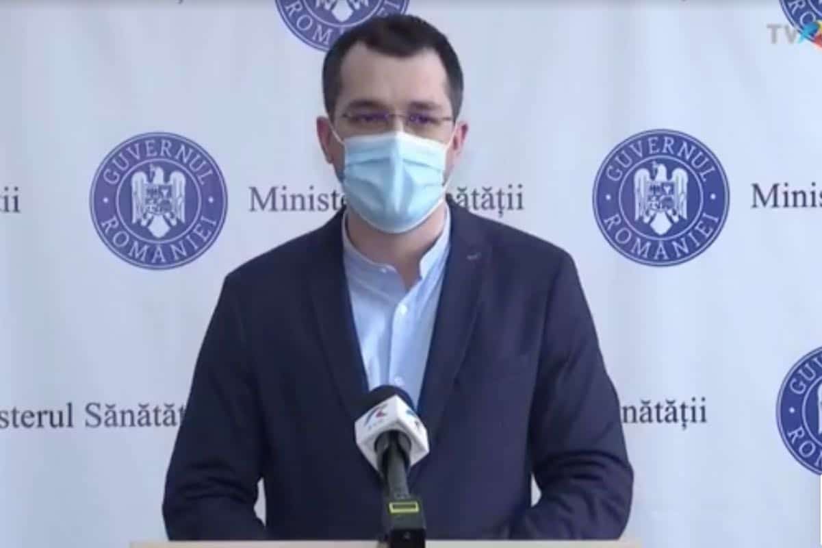 Vlad Voiculescu anunţă modificarea condițiilor de înmormântare a persoanelor infectate cu COVID. În plus, aparținătorii vor avea dreptul la vizite în spital