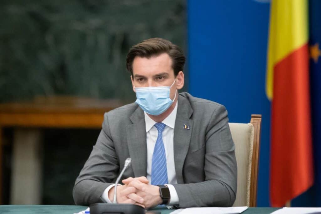 Baciu anunță că 377 operatori privaţi au organizat activităţi de vaccinare, 61 dintre ei fiind din domeniul HoReCa