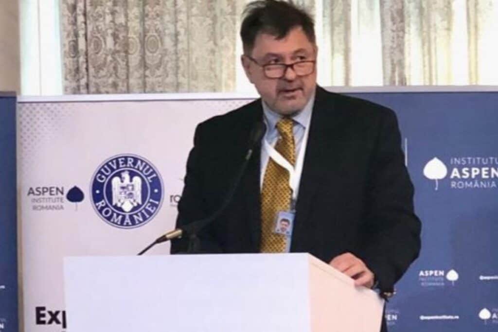 Rafila nu recomandă măsurarea anticorpilor, după vaccinare, decât pentru persoanele cu deficiențe imunologice