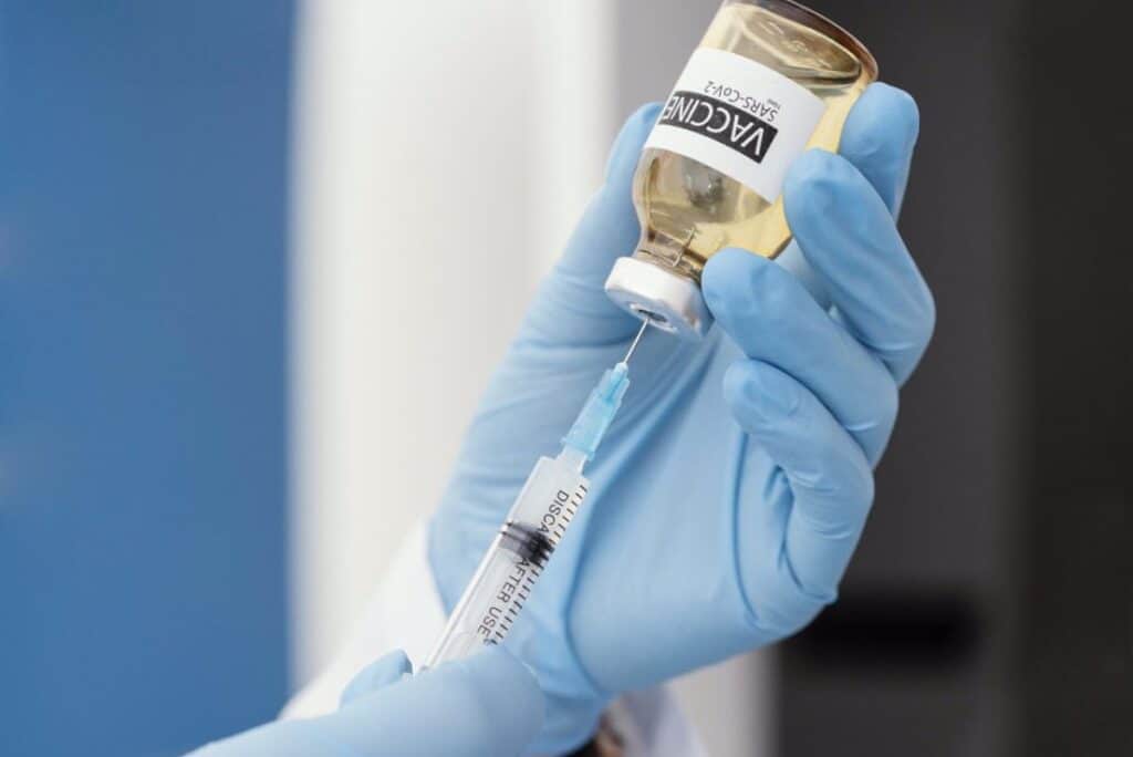 Cîţu: “Nu avem nicio scuză să nu ne vaccinăm/În România, cred că putem să învingem pandemia”