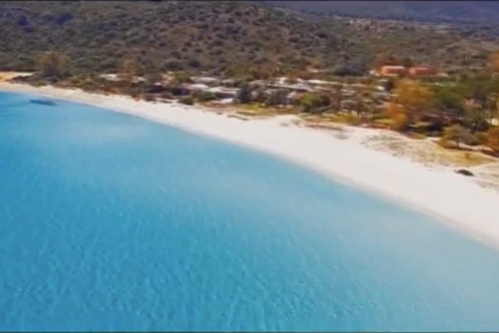 3000 de euro, amenzi pentru furt de nisip și scoici, din Sardinia