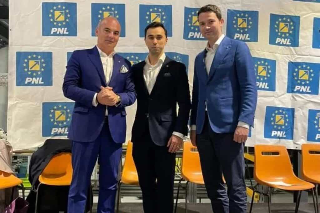Rareș Bogdan, Alexandru Urdaș și Robert Sighiartau