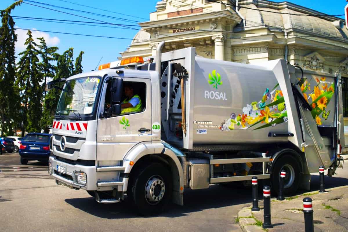 Ploieștiul, sufocat de gunoaie, Comitetul pentru Situaţii de Urgenţă cere Prefecturii acordul pentru declararea stării de alertă în oraş
