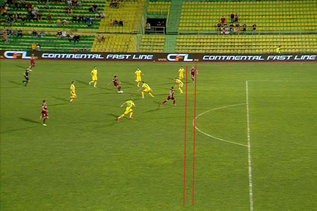 Golul din ofsaid clar, marcat de Petrila în Mioveni - CR Cluj 0-1