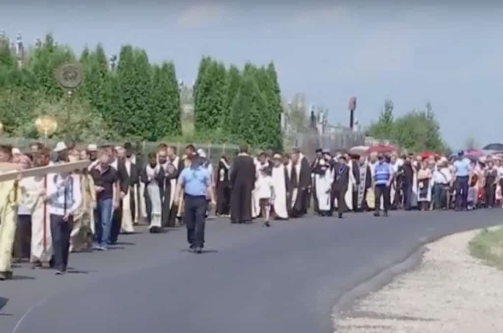 Pelerinaj, de Adormirea Maicii Domnului, la Mănăstirea Nicula. Iată programul evenimentelor
