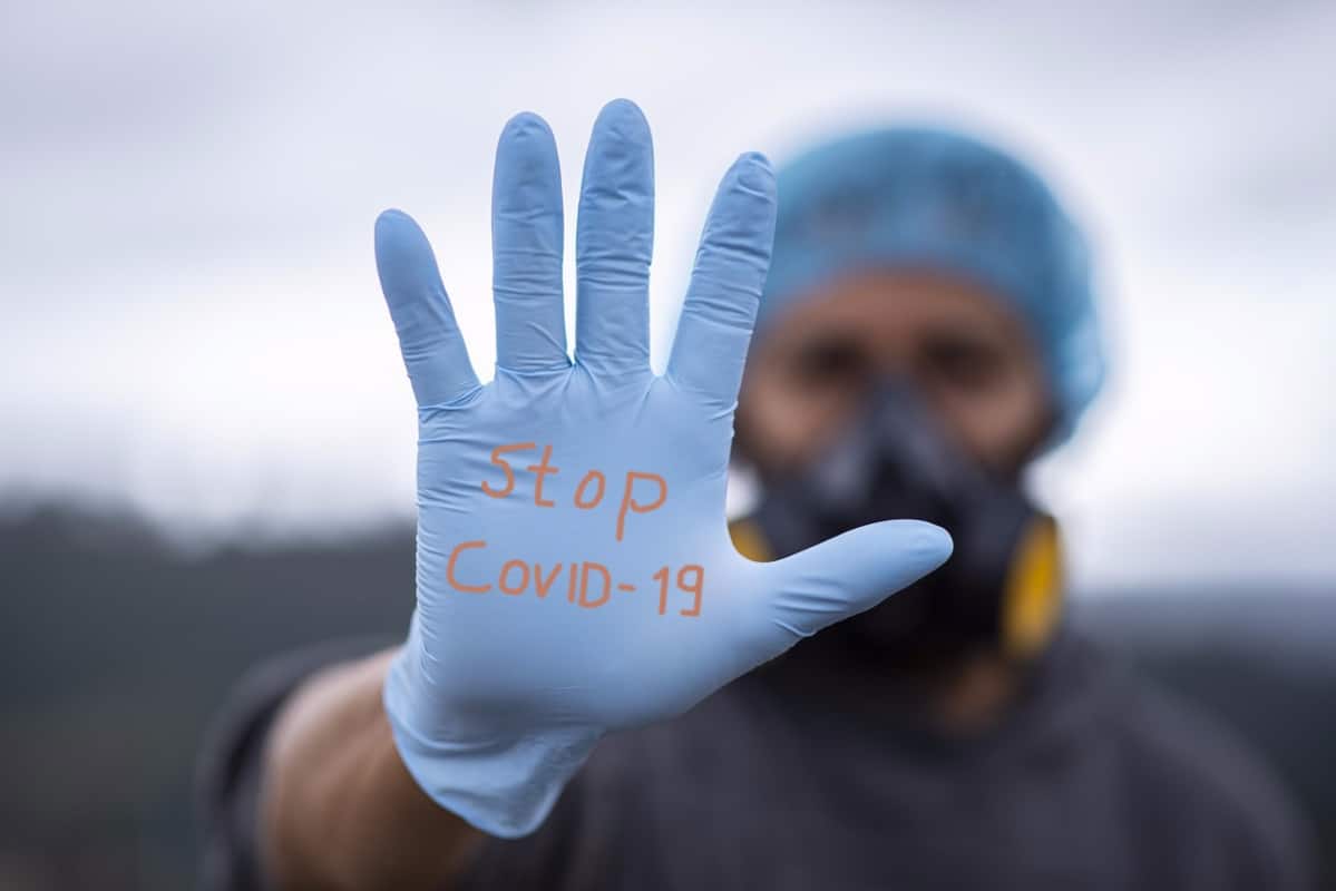 1242 de cazuri noi de COVID, în ultimele 24 de ore