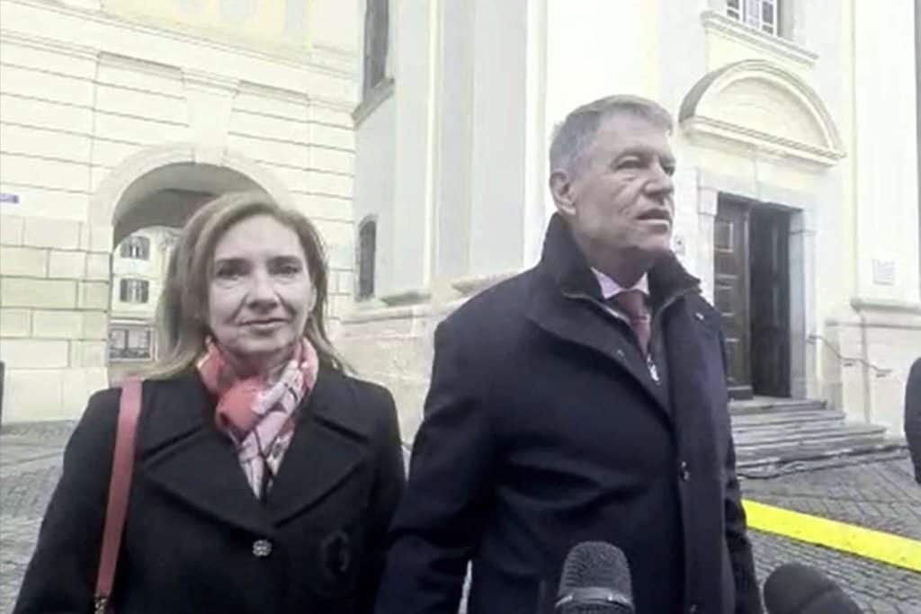 Familia prezidențială, la biserică în ziua de Crăciun. foto: captura video news.ro