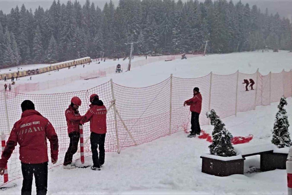 ârtiile de schi şi sanie ale complexului Durău Park s-au deschis oficial, conform anunțului făcut de salvamontiștii nemțeni. foto: Salvamont Neamț