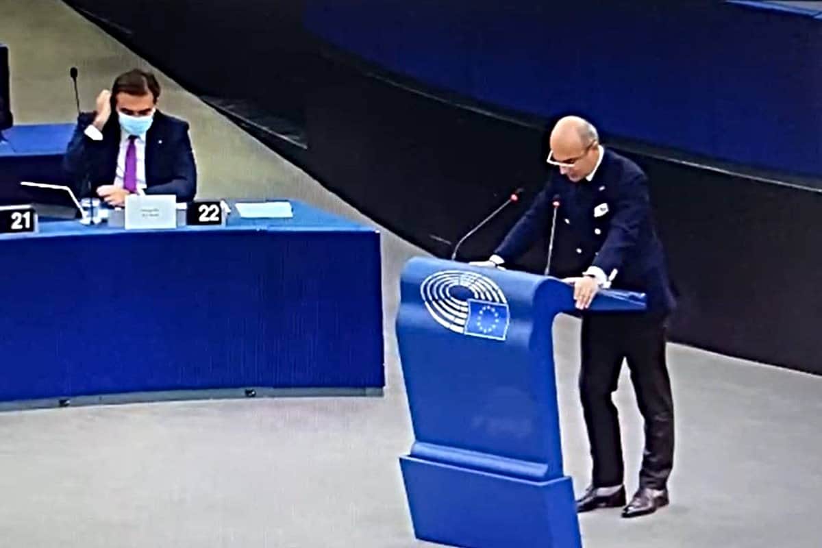 Rareș Bogdan, reacție în Parlamentul European împotriva excluderii cuvântului Crăciun - VIDEO