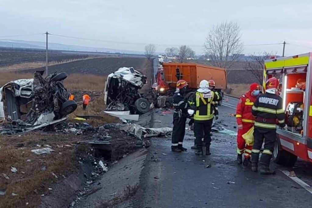 Apel disperat al MAI, după accidentul cu 7 morţi din Iaşi. Sursa foto: MAI