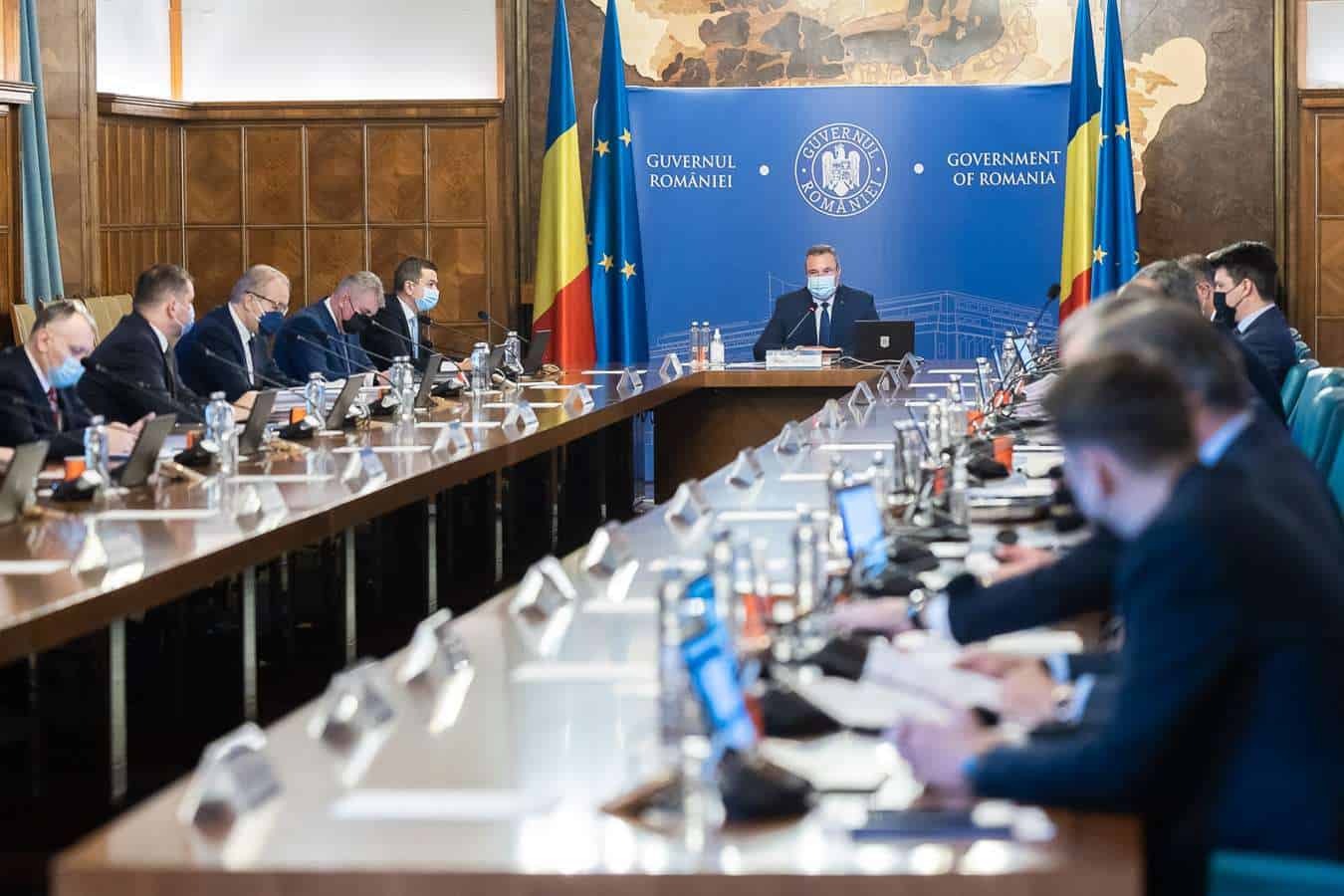 Cu se se va ocupa Comitetul de monitorizare a PNRR, proaspăt înființat de Guvern. Sursa foto: Guvern