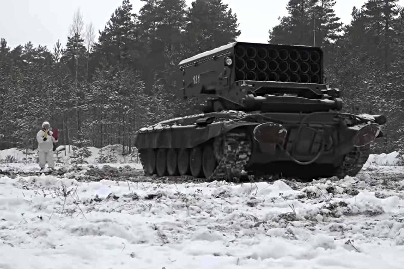 CNN: Lansator rusesc de ”bombe” termobarice, adus în apropierea Ucrainei. Sura foto: captura video