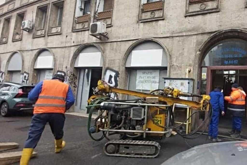 A început expertizarea clădirilor cu risc seismic din Bucureşti. Sursa foto: PMB