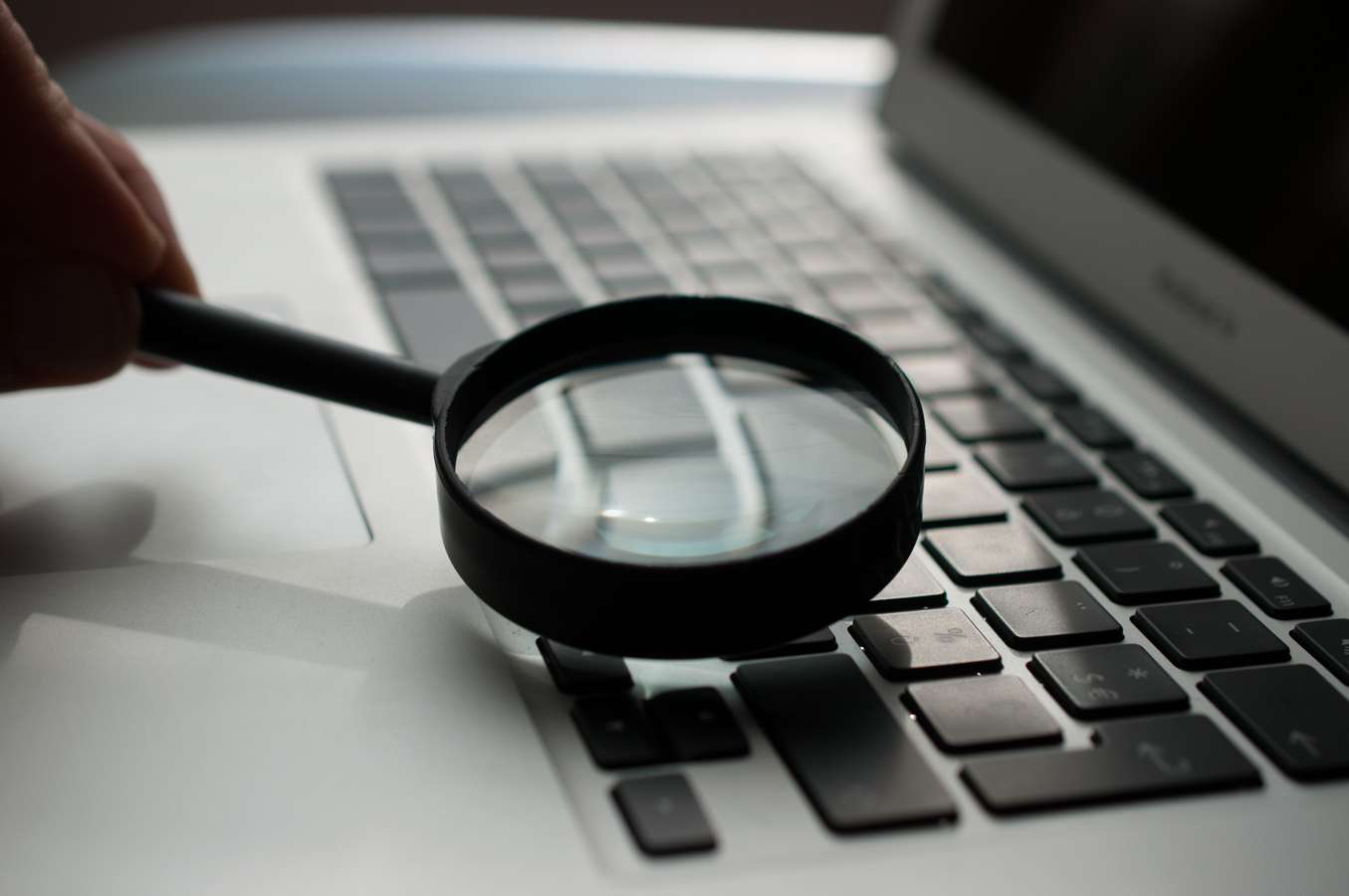 Guvernul României pregătește o platformă anti fake-news, în online. Este vizată propaganda pro-rusă. Sursa foto: Pexels