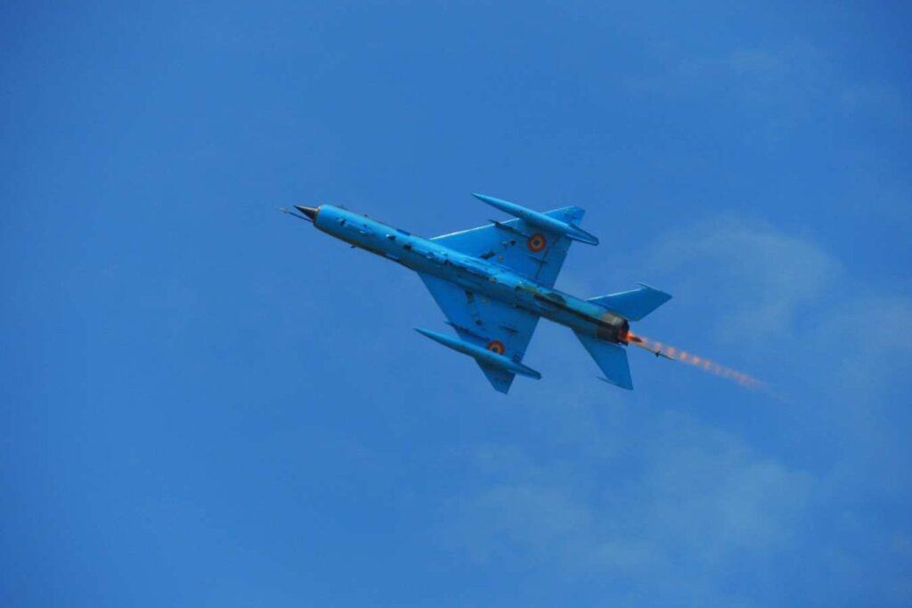 Un MIG 21 s-a prăbușit în Dobrogea. Elicopterul de căutare a dispărut și el. 7 salvatori au murit